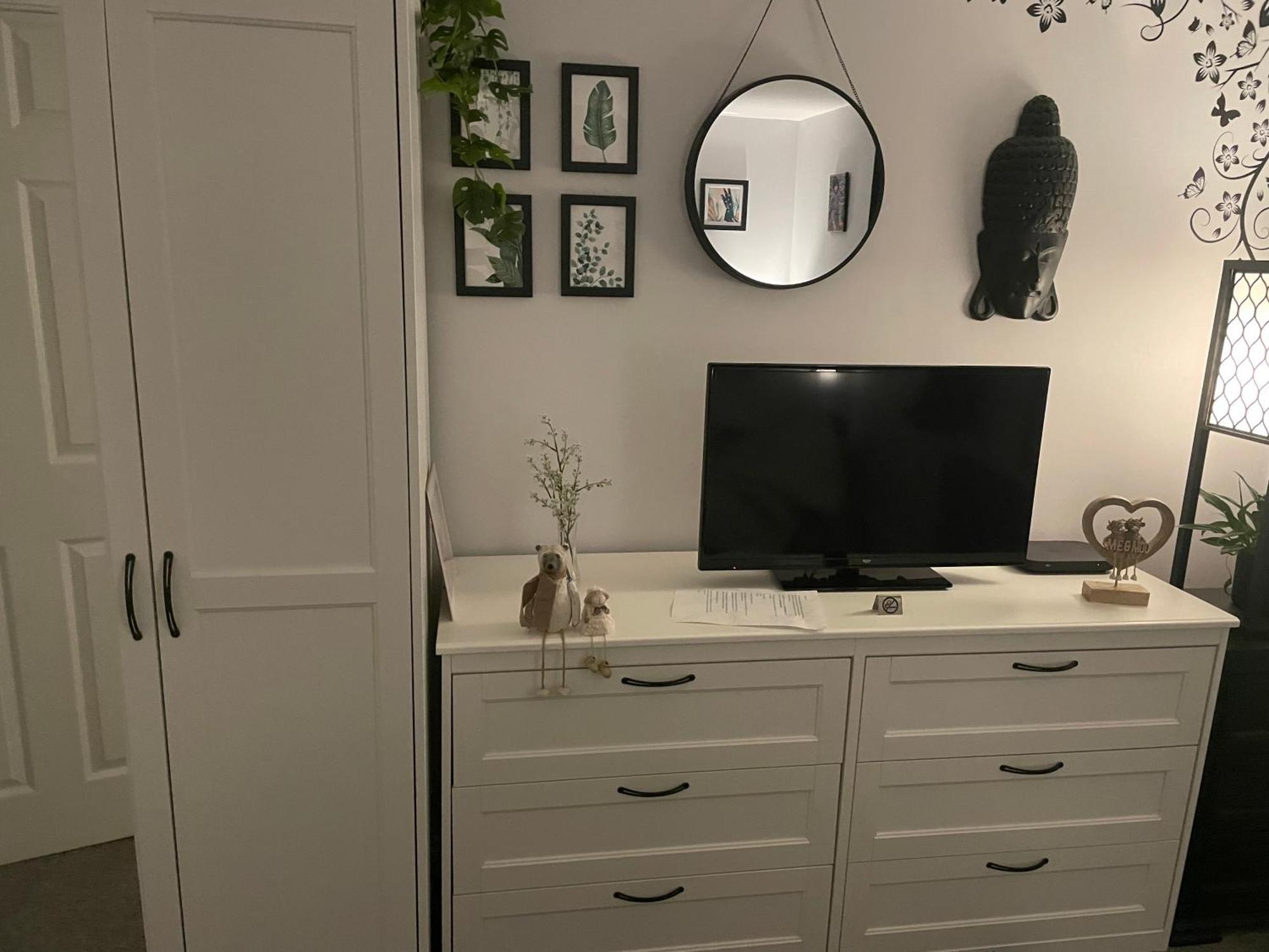 Cosy From With Private Bathroom - Free Parking Cardiff